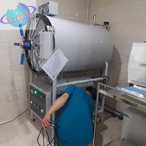 Nồi hấp tiệt trùng dung tích lớn 350 Lít Sturdy SA-600A